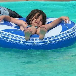 Meet your Posher, Rose